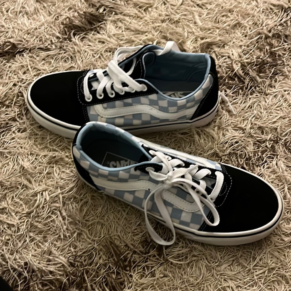 Women’s Vans 8